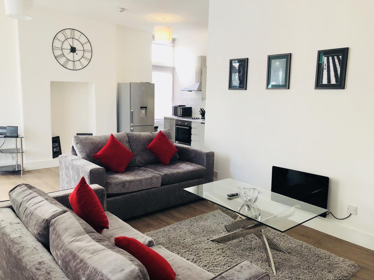 Spacious & Modern 2 Bed Apartment At Knightsbridge Londra Dış mekan fotoğraf